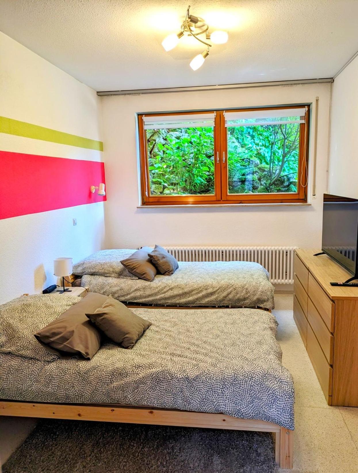 4 Zimmer Geraeumige Und Ruhig Gelegene Ferien- Und Monteurwohnung Nur Fuer Sie Allein Aujvari Vermietungen Spiegelberg Buitenkant foto