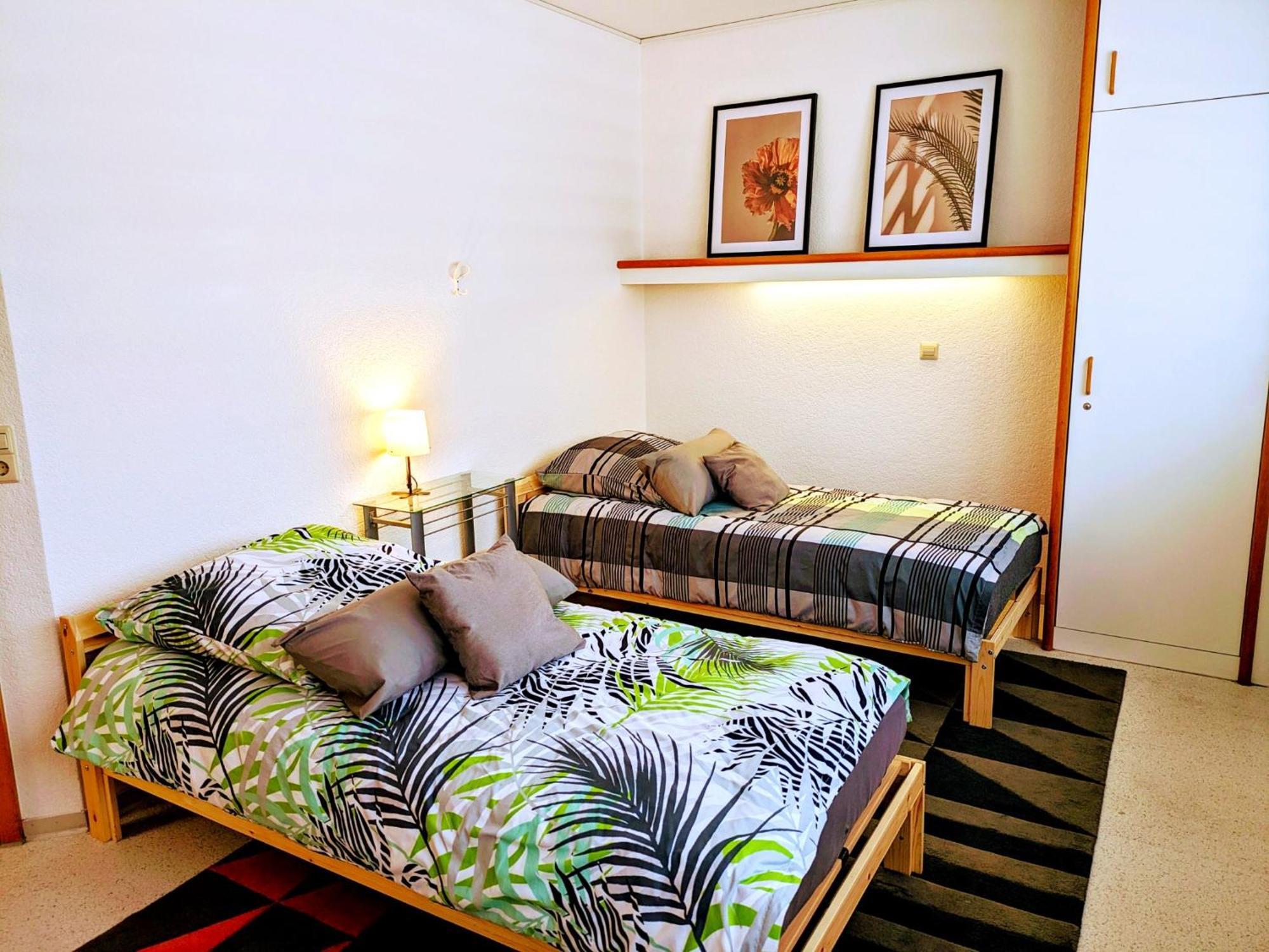 4 Zimmer Geraeumige Und Ruhig Gelegene Ferien- Und Monteurwohnung Nur Fuer Sie Allein Aujvari Vermietungen Spiegelberg Buitenkant foto