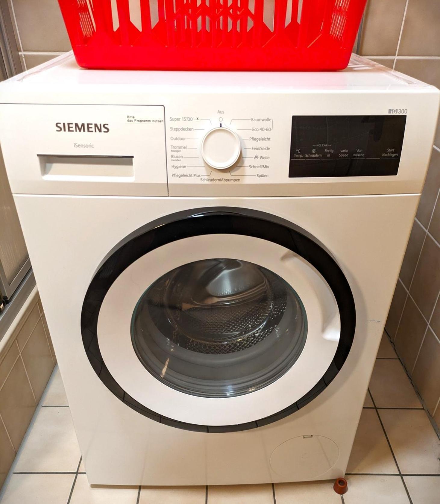 4 Zimmer Geraeumige Und Ruhig Gelegene Ferien- Und Monteurwohnung Nur Fuer Sie Allein Aujvari Vermietungen Spiegelberg Buitenkant foto